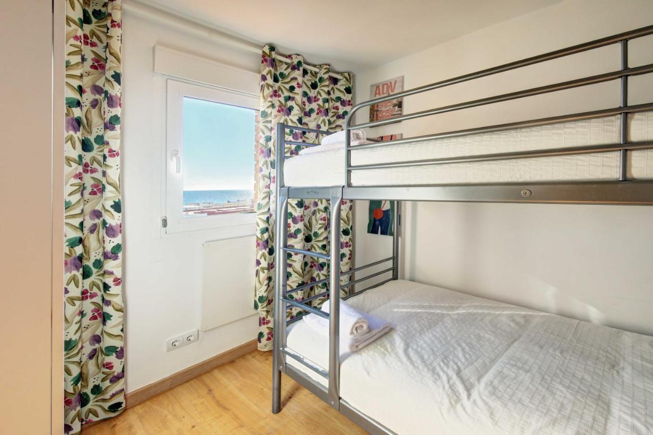 Apartament Pau Casals, 2 Min Walk From The Sea & Sea View Lloret de Mar Ngoại thất bức ảnh
